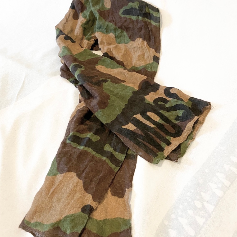 Moschino camo scarf